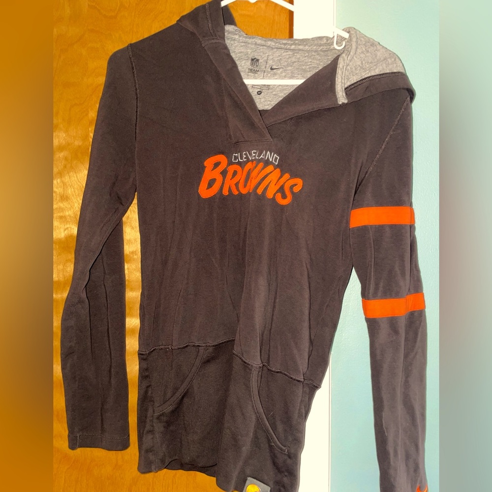 Women Nike Cleveland Browns pull over
